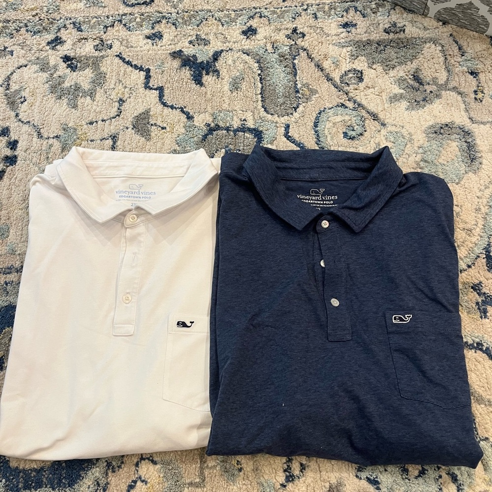 Men's blue and white vineyard vines polo shirts.